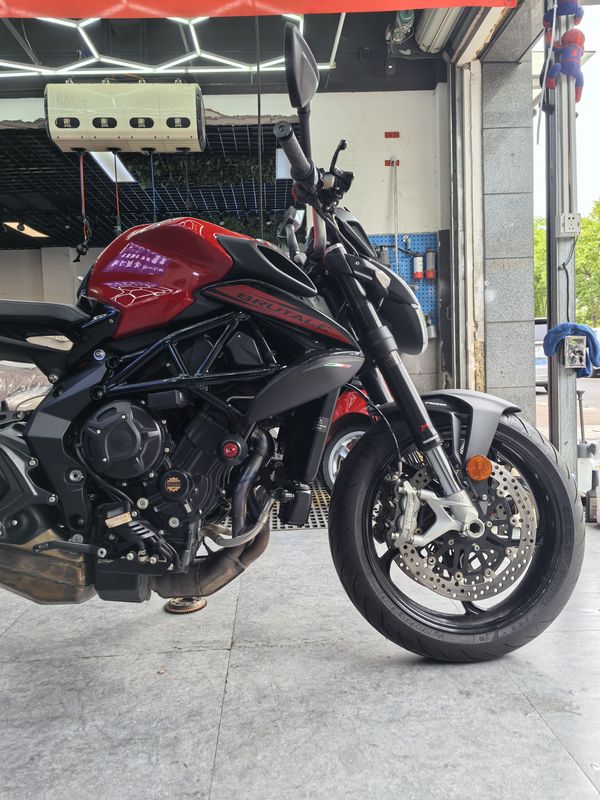 二手奥古斯塔Brutale 800