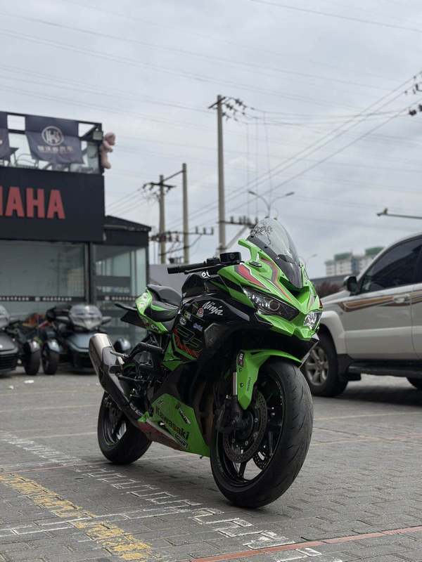 二手川崎ZX-4R