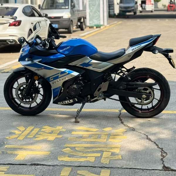 二手豪爵铃木GSX250R