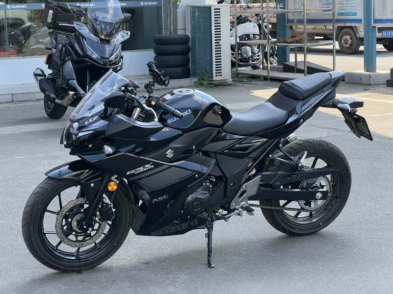 二手豪爵铃木GSX250R