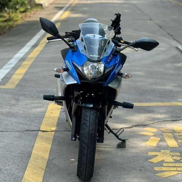 二手豪爵铃木GSX250R