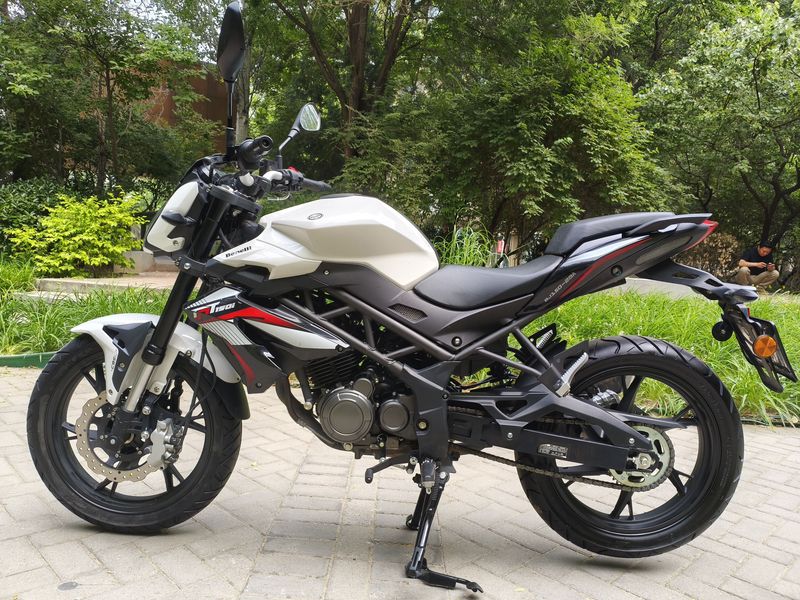 二手贝纳利红宝龙 TNT150i
