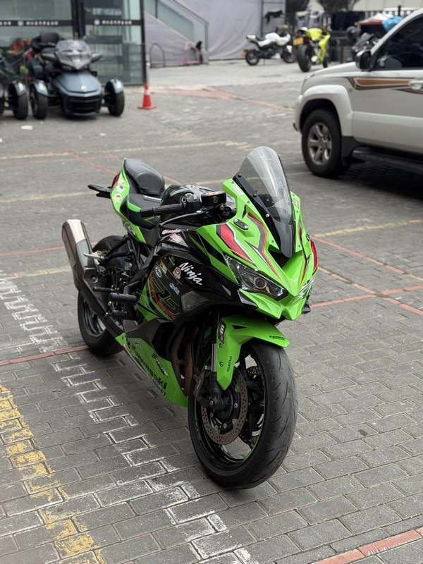 二手川崎ZX-4R