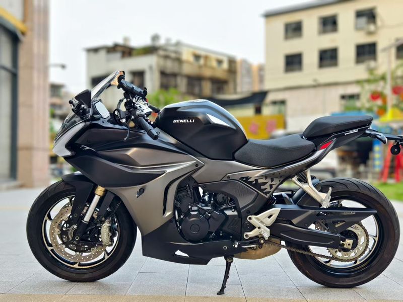 二手贝纳利龙卷风 Tornado 552R