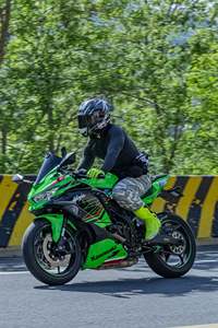 二手川崎ZX-4R