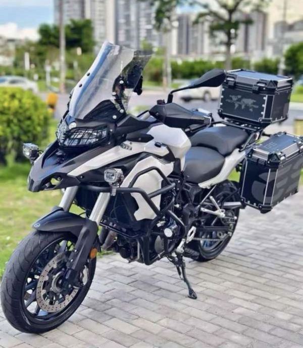 二手贝纳利金鹏 TRK502