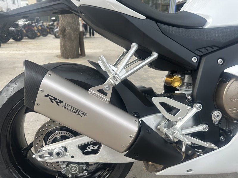 二手张雪机车820RR
