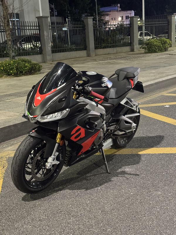 二手阿普利亚RS 660 