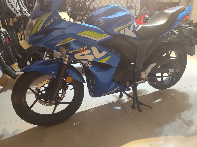 二手济南铃木极客飒 Gixxer 155