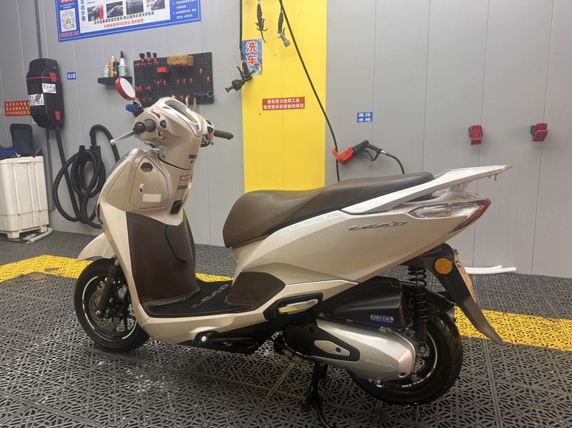 二手五羊本田Lead125