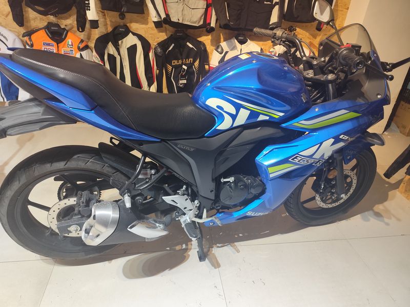 二手济南铃木极客飒 Gixxer 155