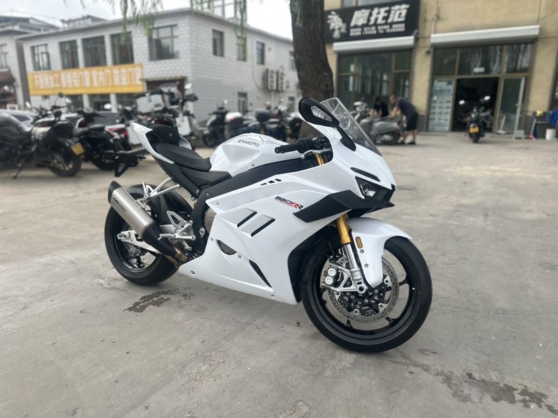 二手张雪机车820RR