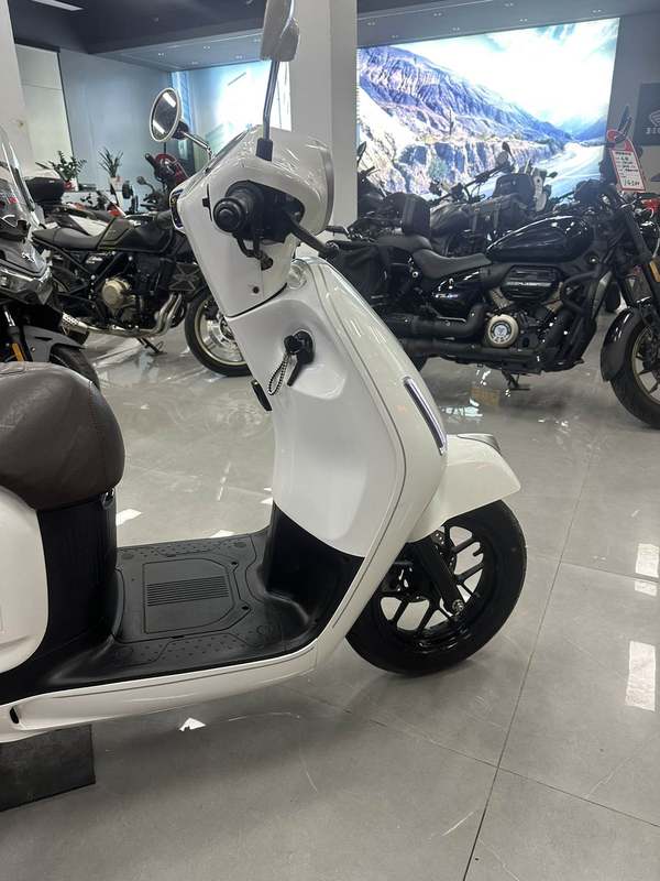 二手五羊本田NWF125