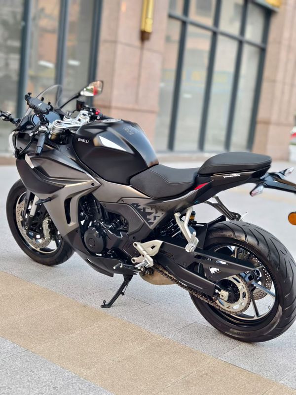 二手贝纳利龙卷风 Tornado 552R