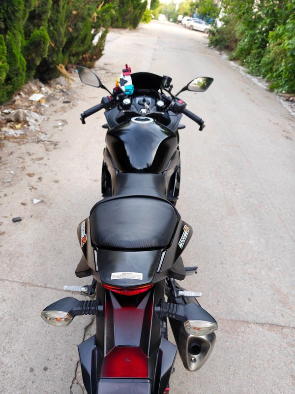 二手豪爵铃木GSX250R