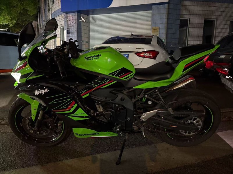二手川崎ZX-4R