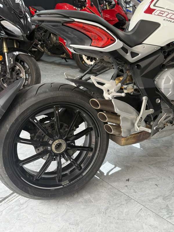 二手奥古斯塔Brutale 800