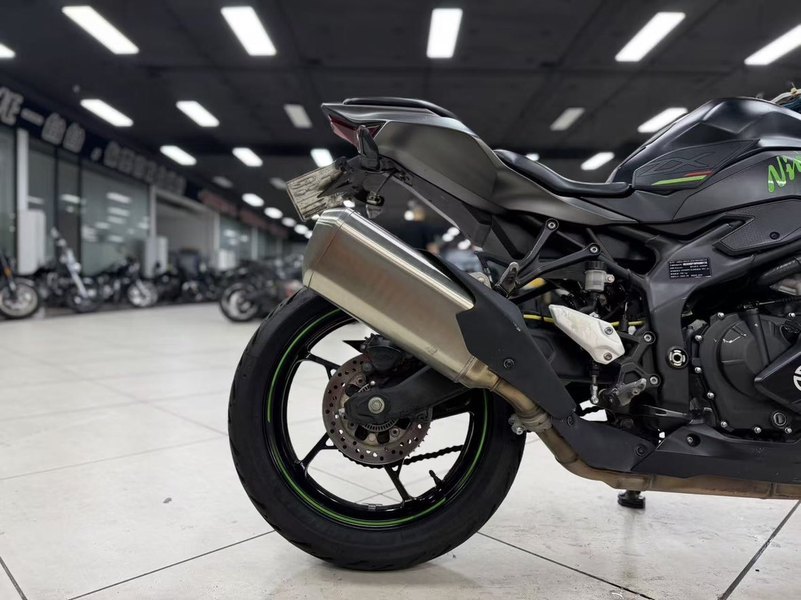 二手川崎ZX-4R