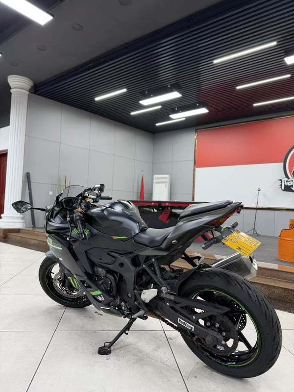 二手川崎ZX-4R