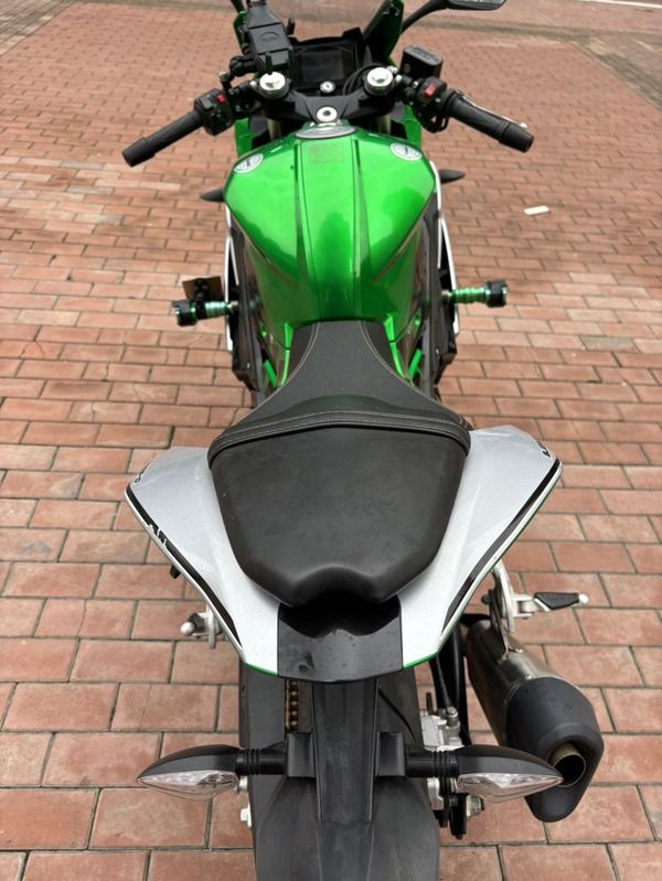 二手贝纳利龙卷风 Tornado 252R