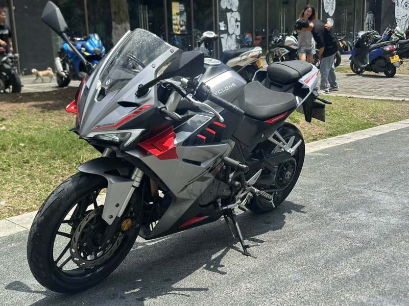 二手赛科龙RC250