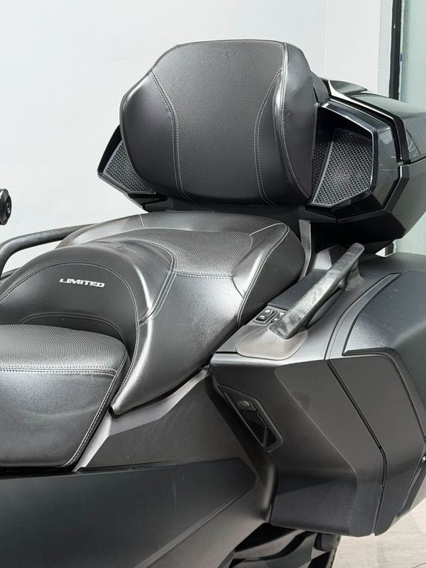二手庞巴迪Spyder RT