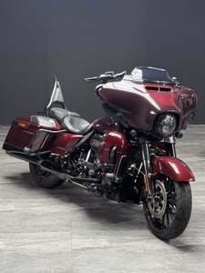 二手哈雷戴维森大道滑翔 Street Glide