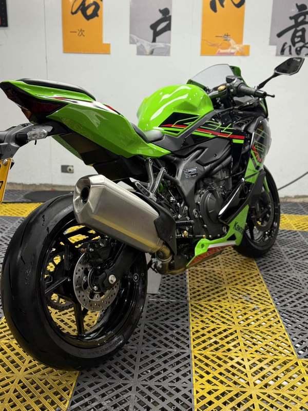 二手川崎ZX-4R