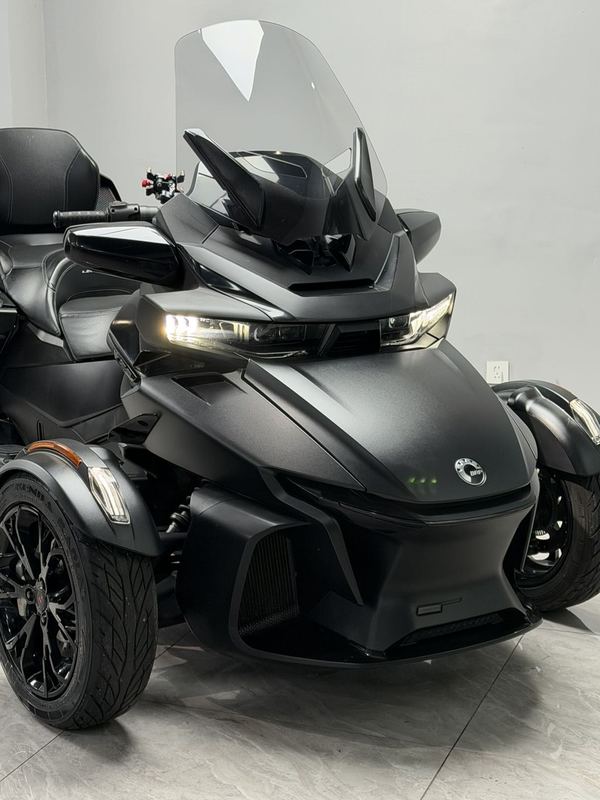 二手庞巴迪Spyder RT