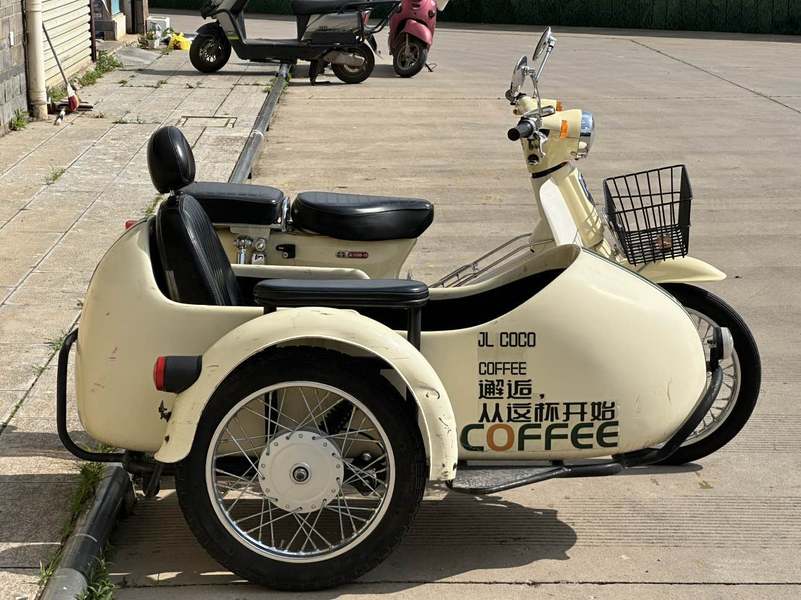 二手嘉陵CoCo 边三轮