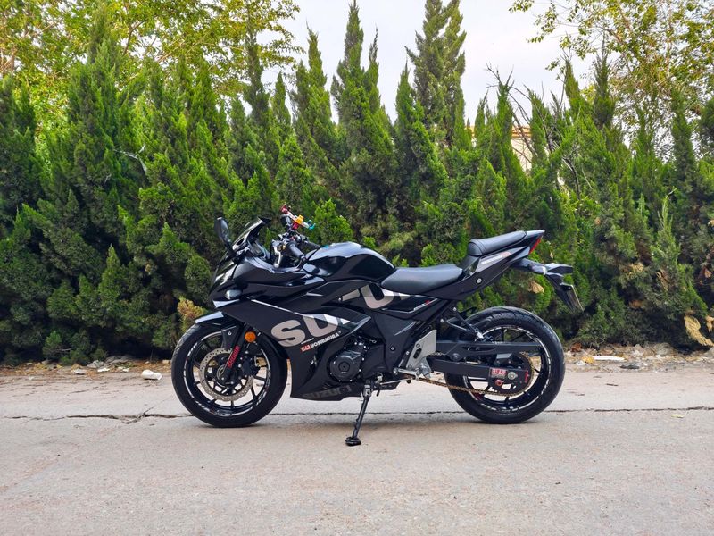 二手豪爵铃木GSX250R