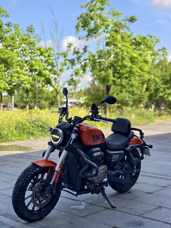 二手QJMOTOR闪300