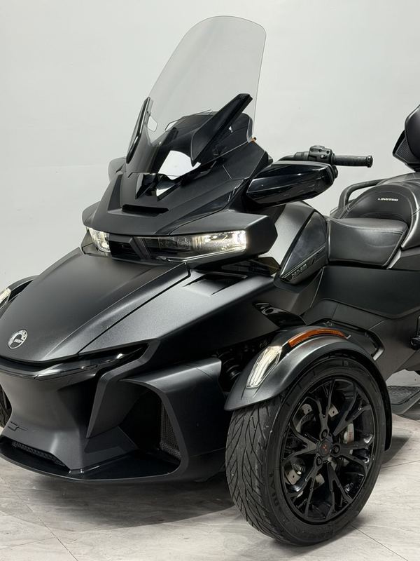 二手庞巴迪Spyder RT