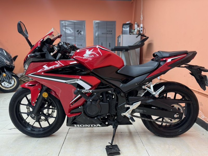 二手本田CBR400R