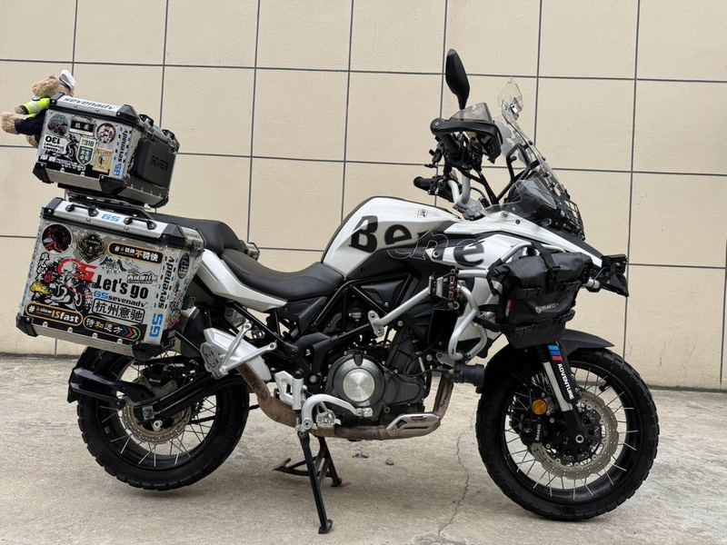 二手贝纳利金鹏 TRK502