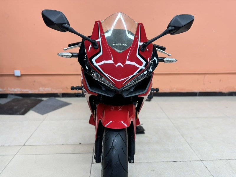 二手本田CBR400R