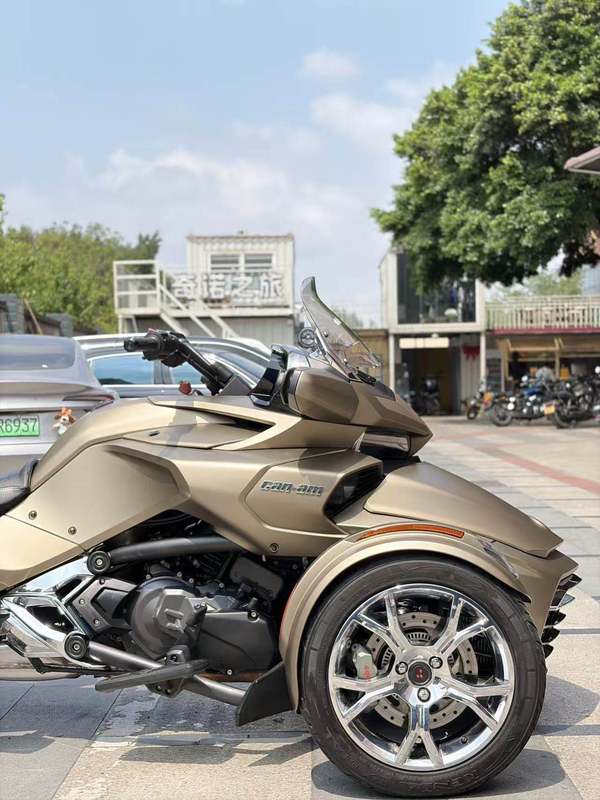 二手庞巴迪Spyder F3 