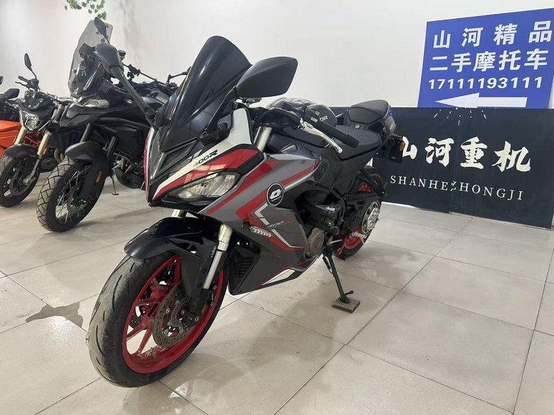 二手QJMOTOR赛400