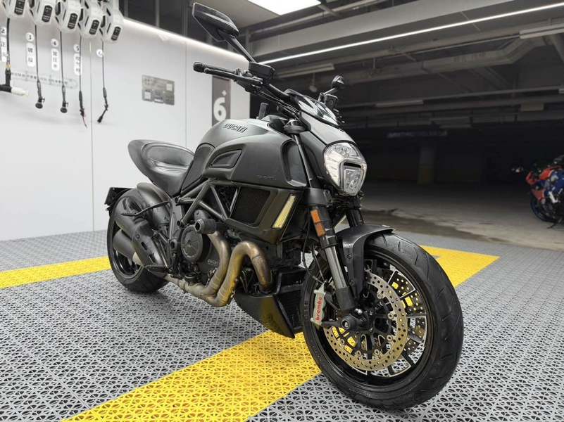 二手杜卡迪Diavel Carbon