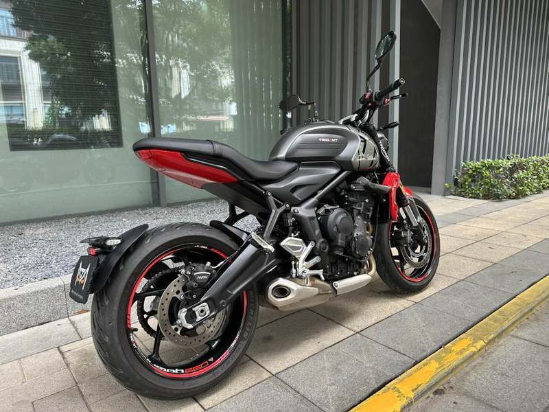 二手凯旋Trident 660