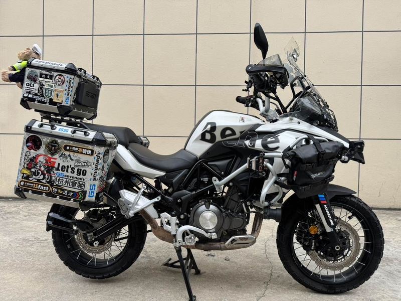 二手贝纳利金鹏 TRK502