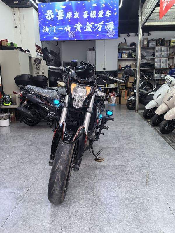 二手贝纳利蓝宝龙 BN302S