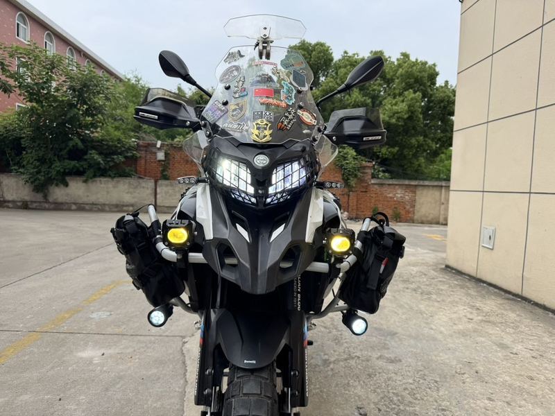 二手贝纳利金鹏 TRK502