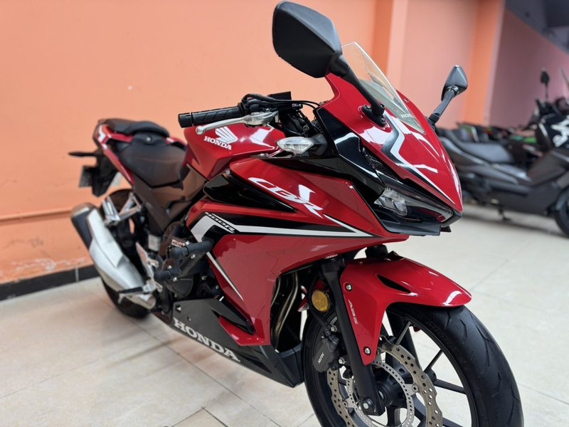 二手本田CBR400R