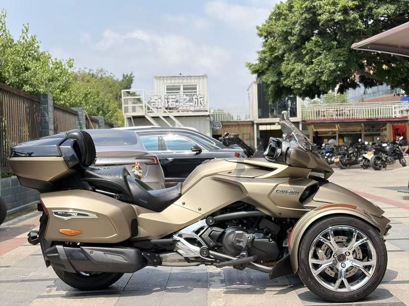 二手庞巴迪Spyder F3 