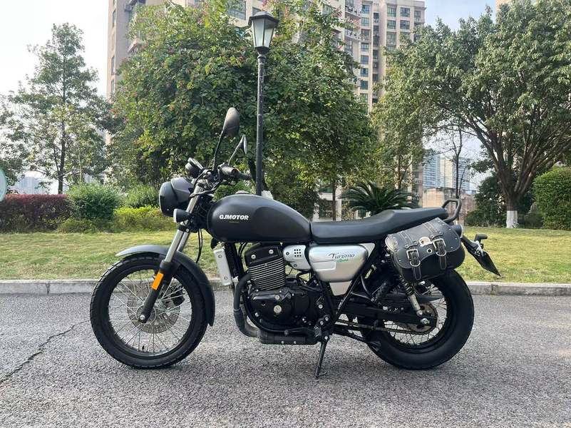 二手QJMOTOR逸250
