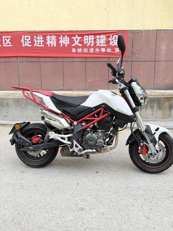 二手贝纳利小暴龙TNT125