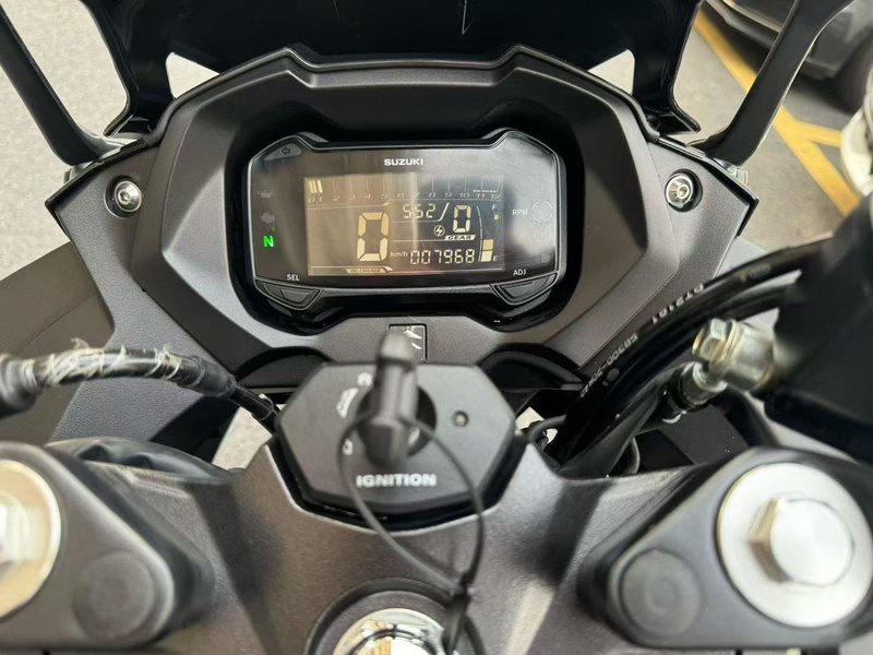 二手豪爵铃木GSX250R