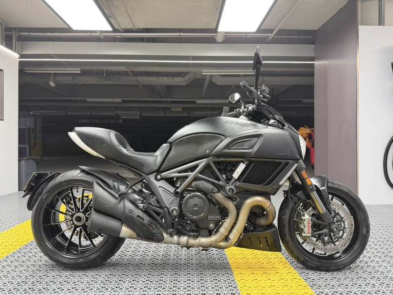 二手杜卡迪Diavel Carbon
