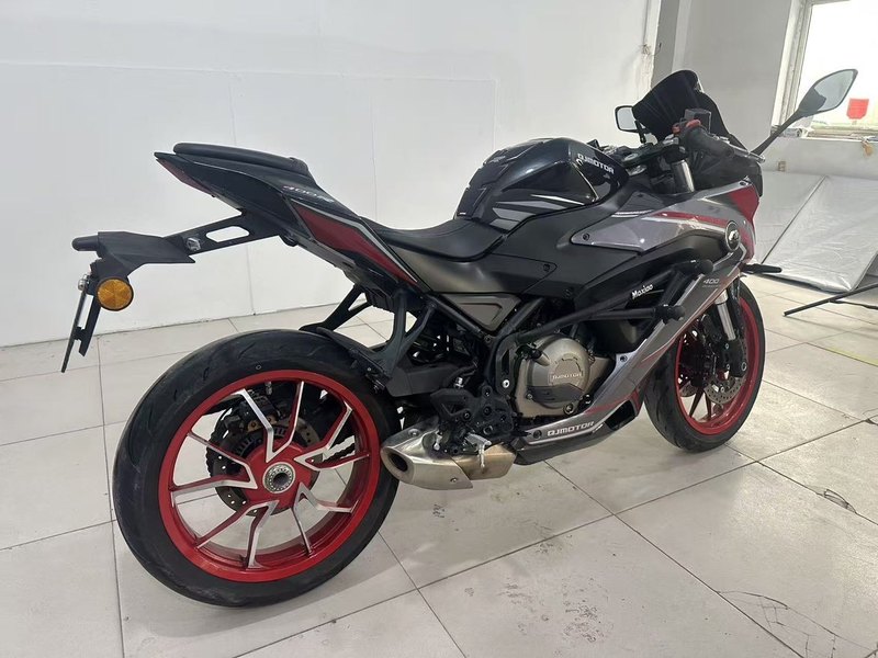 二手QJMOTOR赛400